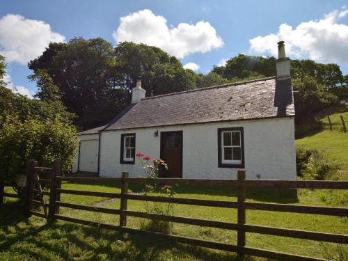 Girvan House | 1 Bed in Ballantrae 45713