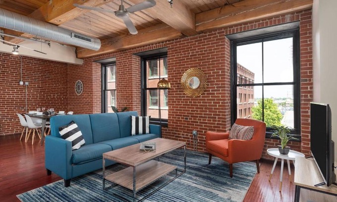 Downtown West Apartment | 1+ Bed Loft - Downtown Near Conv Ctr