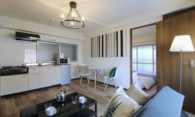 Minami Ward Apartment | 1 Bedrm Apt 5mins from Hiroshima Sta 5ppl (302)