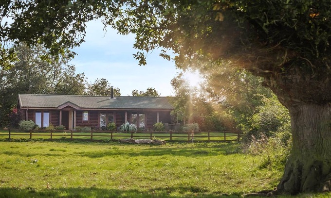 Constable Burton Ski Chalet | 1 bedroom accommodation in Constable Burton