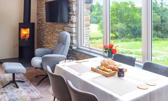 Clynderwen Cottage | 1 bedroom accommodation in Clynderwen, near Preseli Hills