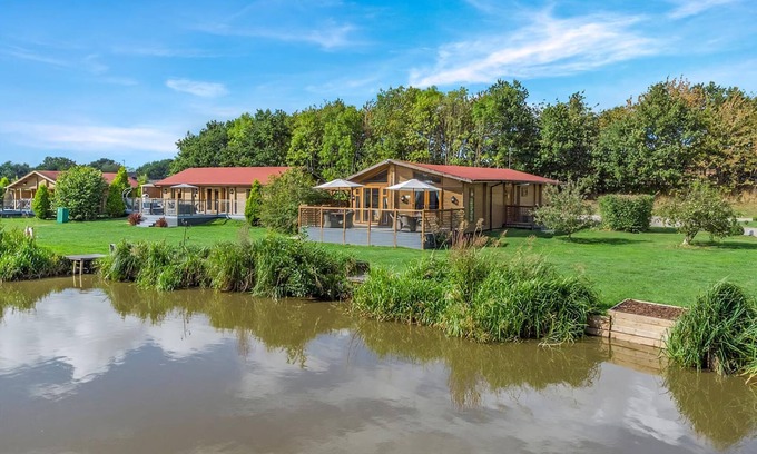 Welsh Frankton Ski Chalet | 1 bedroom accommodation in Ellesmere