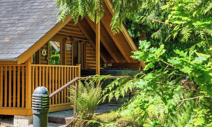 Westleigh Ski Chalet | 1 bedroom accommodation in Webbery, Bideford