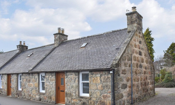 Aberlour Cottage | 1 bedroom accommodation in Aberlour