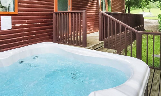 Narberth Ski Chalet | 1 bedroom accommodation in Narberth, Nr Tenby