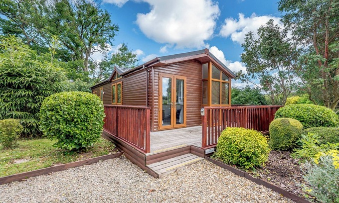 Narberth Ski Chalet | 1 bedroom accommodation in Narberth, Nr Tenby