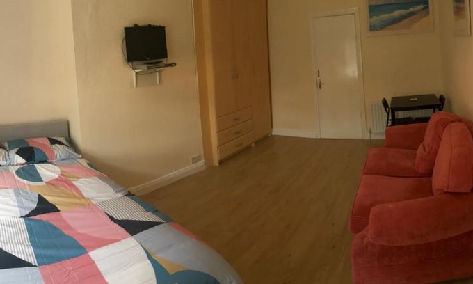 Glasnevin Apartment | 1 Bedroom Apartment in Dublin 11