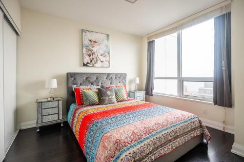 Willowdale Apartment | 1 Bedroom Apartment with Balcony and Skyline View in North York