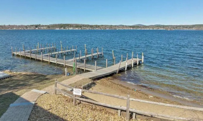 Laconia Cottage | 1 bedroom cottage steps to the beach and mooring