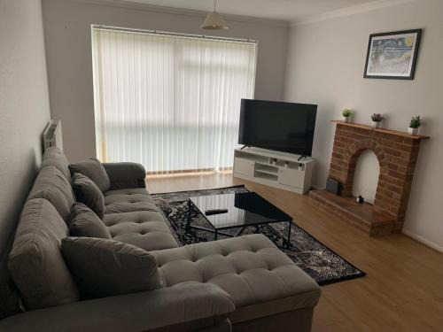 Copers Cope Apartment | 1 Bedroom Flat Apartment Bromley with Free Parking