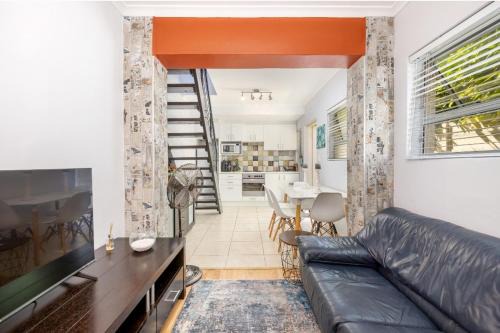 West Beach Apartment | 1 Bedroomed Serendipity Cottage West Beach, Cape Town