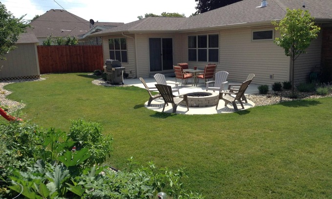 Harters Heights House | 1 block to Notre Dame! Prime Location & Home!