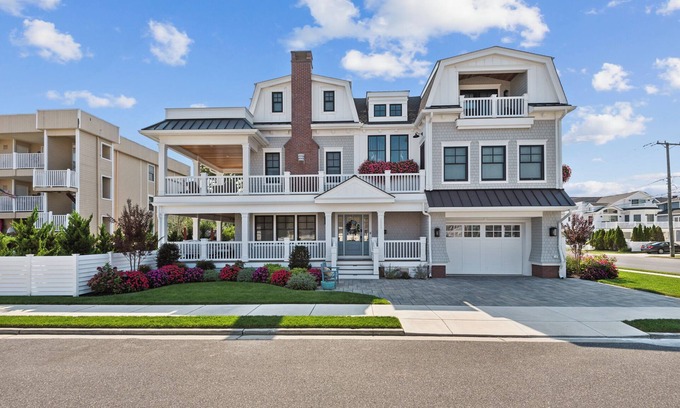 Avalon House | 1 Block to the beach - This property is a custom Tom Welsh home, on a quiet corner lot, close to everything Avalon has to offer.