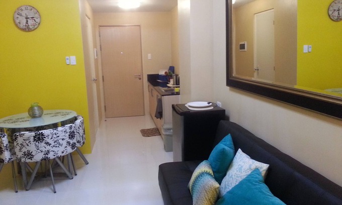 Canlubang Apartment | 1-BR Condo Overlooking Taal Lake/Volcano