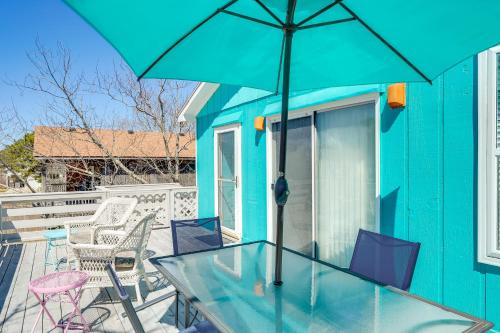 Colington House | 1 Mi to Avalon Pier Charming Coastal Cottage!