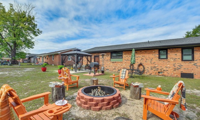 Pine Forest House | 1 Mi to Fort Bragg: Family Home w/Backyard