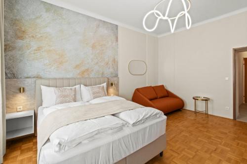 Meidling Hotel | 1 Min to U6 Niederhofstraße I Near Schönbrunn