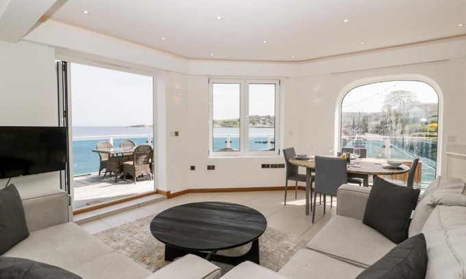 Swanage Apartment | 1 Ocean Bay