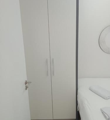 Lansdowne Apartment | 1 on albert Luxury apartment