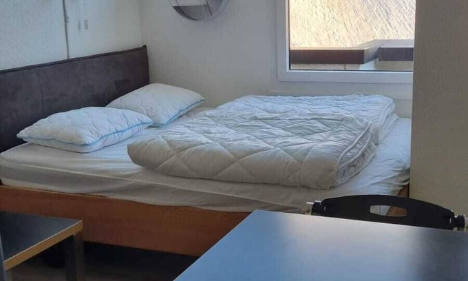 Savognin Apartment | 1 room apartment for 2 people with a view of the ski slope
