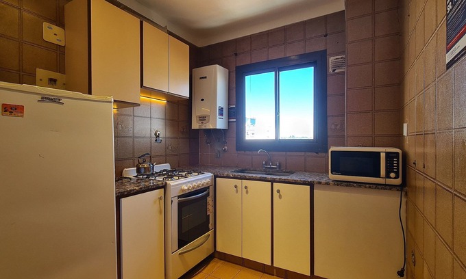 Mar del Plata House | 1 spacious room with open view