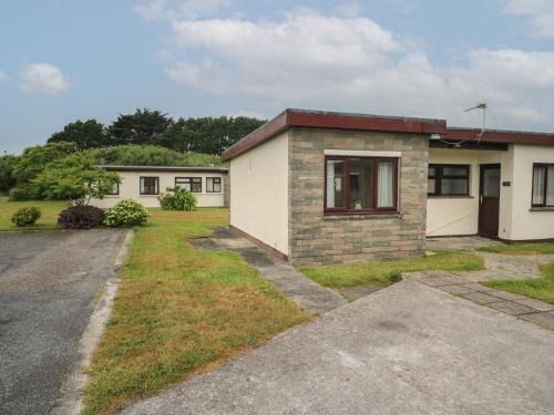 Helston House | 1 Trevelyan