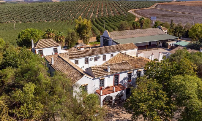 Santaella House | 10 bedroom stunning home in Santaella