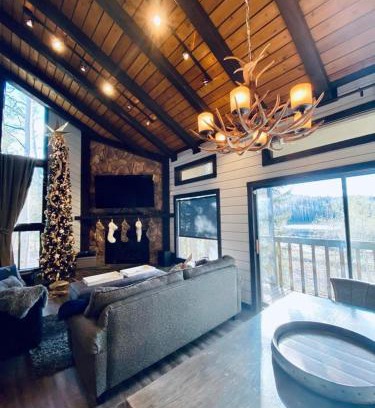Brian Head Apartment | 10 Guests 3BR 3BA Spacious & Beautiful Area