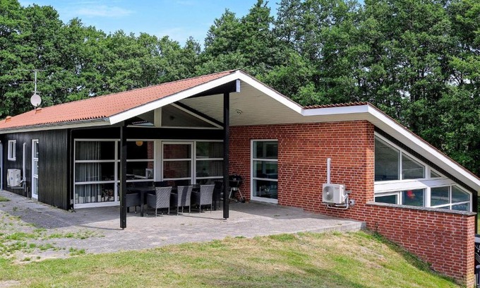 Nørre Hurup House | 10 person holiday home in Hadsund-By Traum