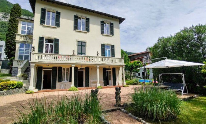 Azzano Other | 100 m² Castle ∙ 2 bedrooms ∙ 5 guests