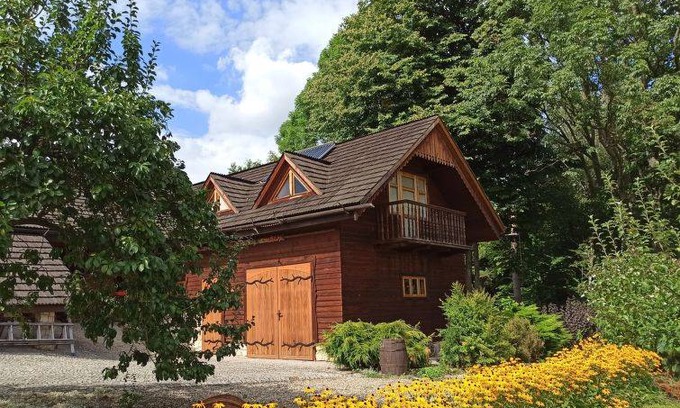 Borowna House | 100 m² Farmhouse ∙ 2 bedrooms ∙ 7 guests