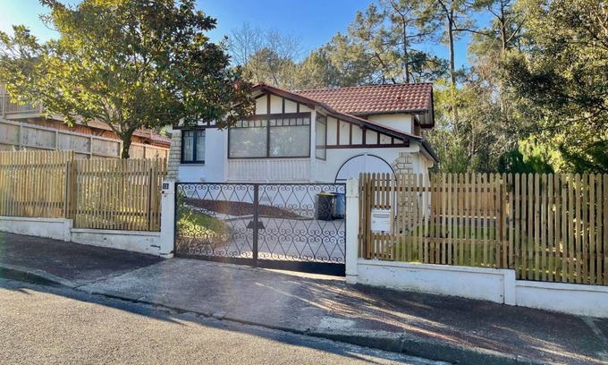 La Teste-de-Buch House | 100 m² House ∙ 4 bedrooms ∙ 8 guests