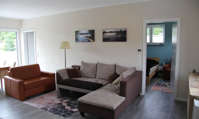 Naunheim House | 100 m² House ∙ 2 bedrooms ∙ 4 guests