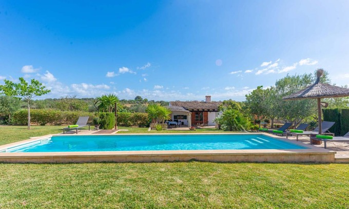 Santa Margalida Villa | 100 m² Villa ∙ 3 bedrooms ∙ 5 guests
