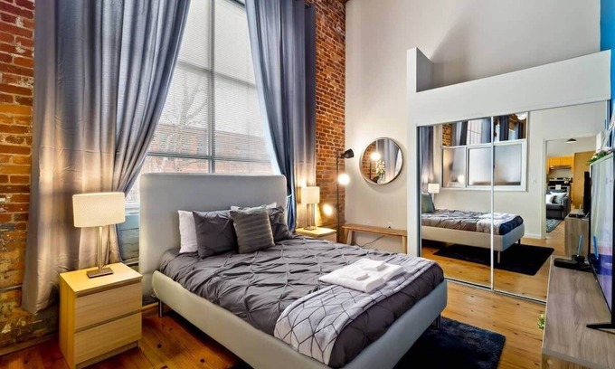 Downtown Apartment | 100 Year-Old Historic Brick 2BR Loft High Ceiling4