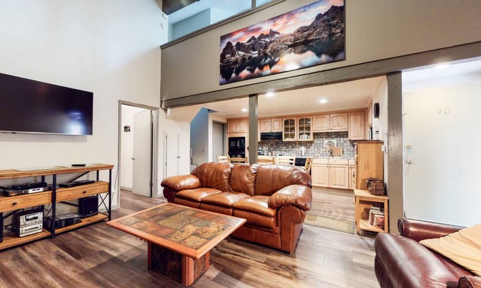 Mammoth Lakes Condo | 107 m² Condo ∙ 1 bedroom ∙ 6 guests