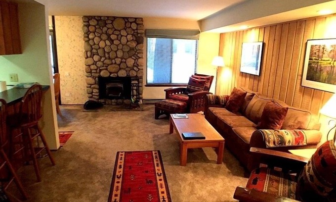 Mammoth Lakes Condo | 107 Standard by RedAwning