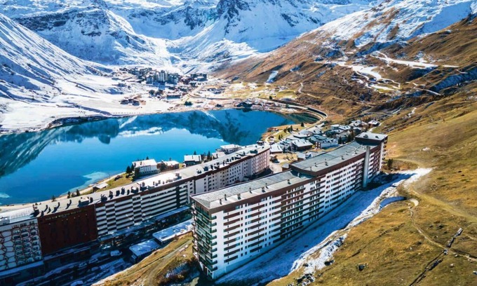 Tignes le Lac Apartment | 10m from ski slopes, 4th floor, balcony, tv, ski locker, 74m², Tignes