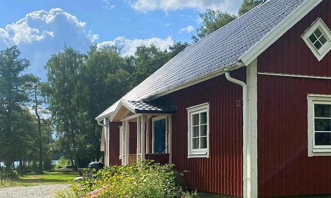 Kalvsvik House | 11 person holiday home in VÄXJÖ
