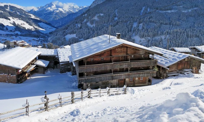 Vorderlanersbach Apartment | 110 m² Apartment ∙ 3 bedrooms ∙ 8 guests