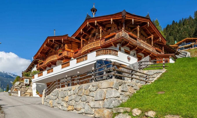Ramsau im Zillertal Apartment | 110 m² Apartment ∙ 3 bedrooms ∙ 9 guests