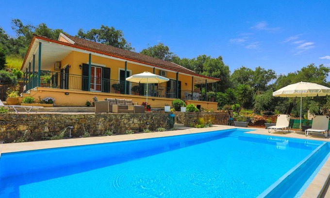 Agios Spyridon Corfu Villa | 110 m² Villa ∙ 3 bedrooms ∙ 6 guests