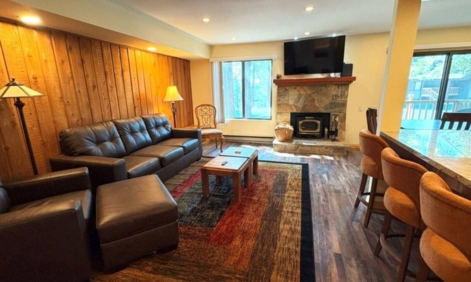 Mammoth Lakes Condo | 111 Standard by RedAwning