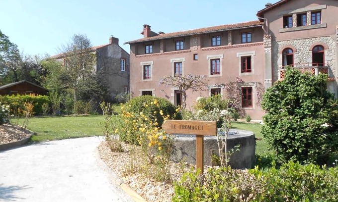 Cugand House | 117 m² House ∙ 4 bedrooms ∙ 8 guests