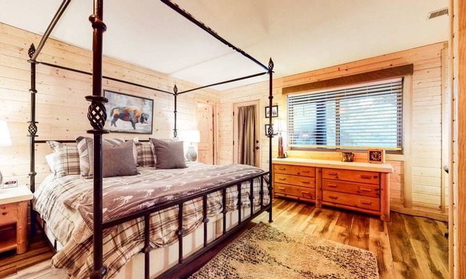Mammoth Lakes Condo | 120 m² Condo ∙ 2 bedrooms ∙ 6 guests