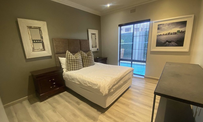 Sandown House | 13 Sandown Valley, Sandton