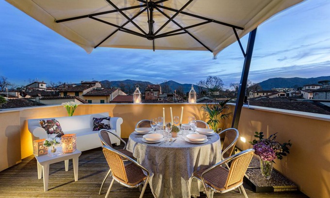 Lucca Historical Center Apartment | 130 m² Apartment ∙ 2 bedrooms ∙ 3 guests