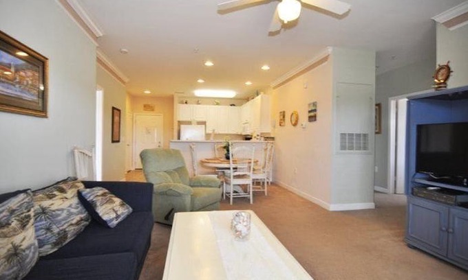 Calabash House | 1322 Crow Creek Drive