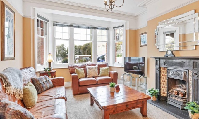 Brighton House | 136 m² House ∙ 3 bedrooms ∙ 6 guests