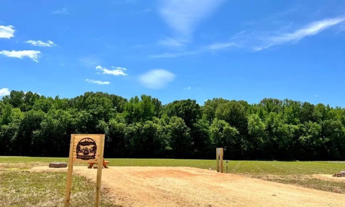 Flatwoods RV Rental | 142B TRI-STAR TRAVELS SITE 17